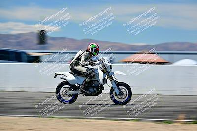 media/Mar-25-2024-Moto Forza (Mon) [[8d4319bd68]]/3-Intermediate Group/Session 4 (Front Straight Speed Pans)/